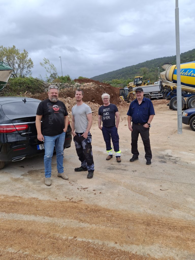 Elektrovoda colleagues at the site